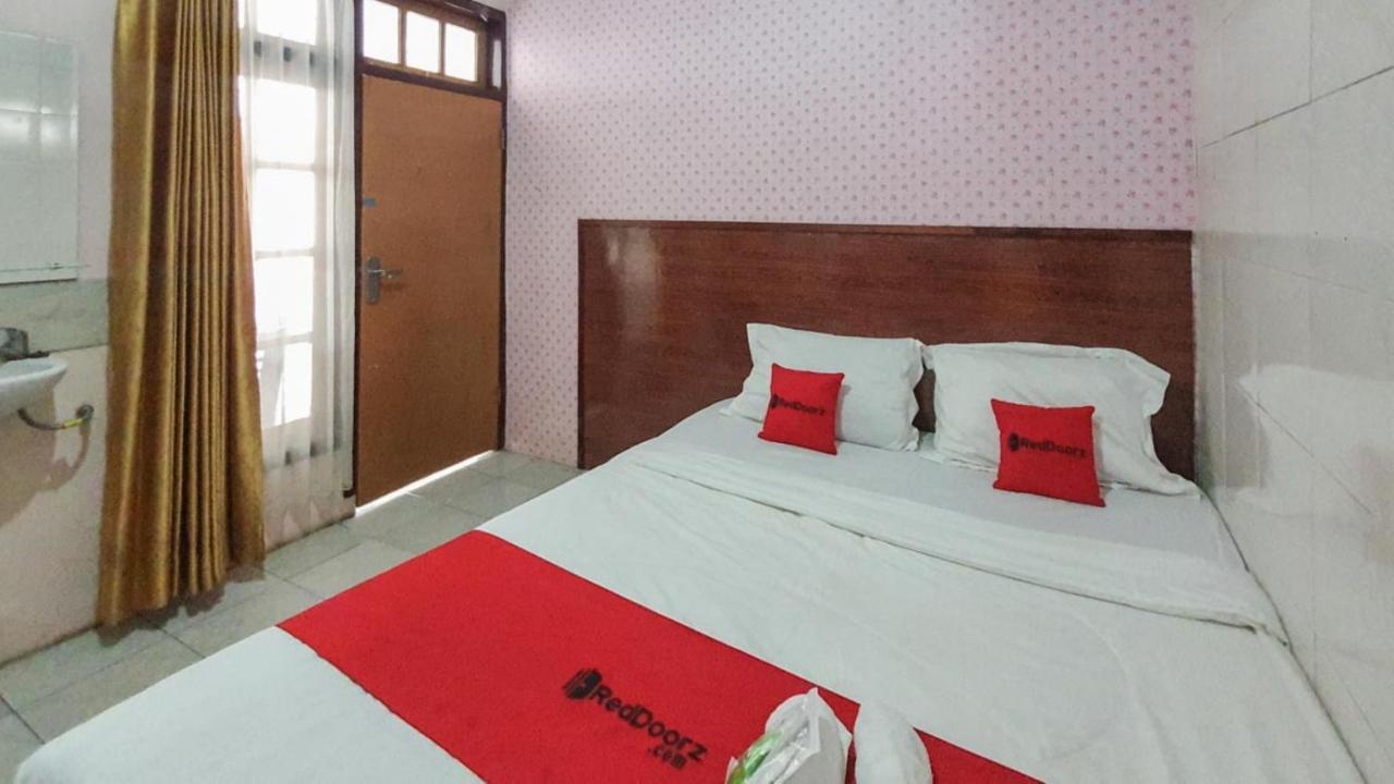 Reddoorz At Pujon Malang Hotel Batu  Eksteriør billede