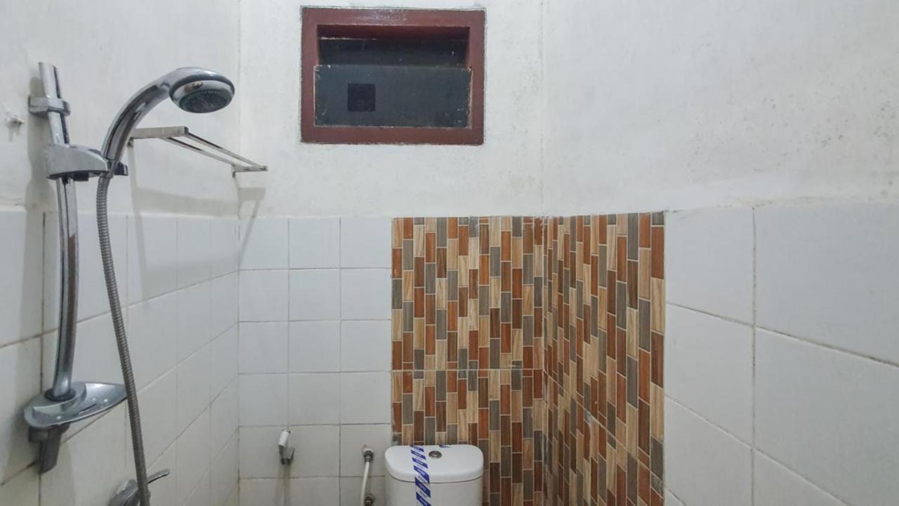 Reddoorz At Pujon Malang Hotel Batu  Eksteriør billede