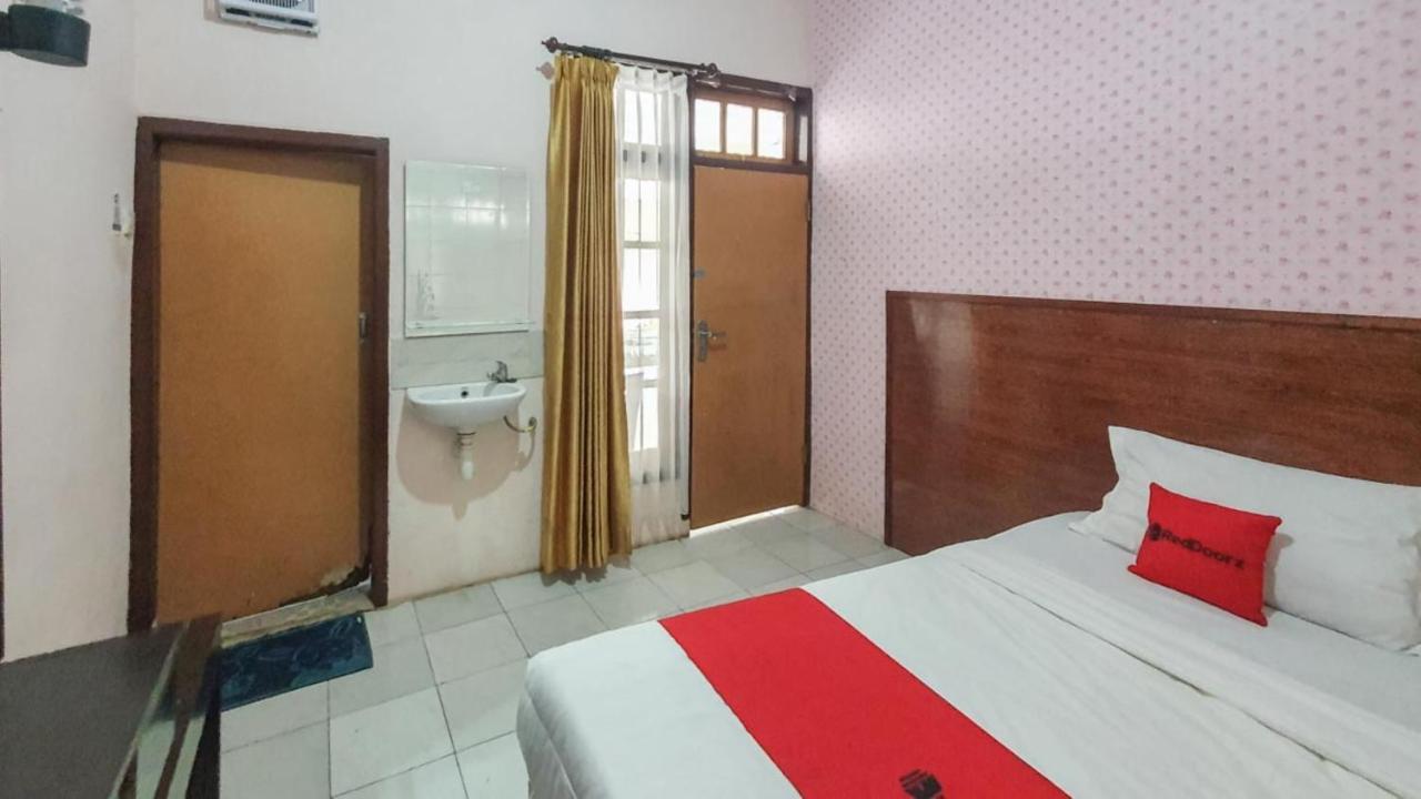 Reddoorz At Pujon Malang Hotel Batu  Eksteriør billede